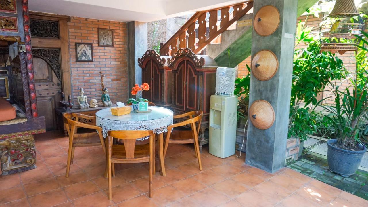 Ndalem Suryo Saptono Guest House Tugu Exterior photo